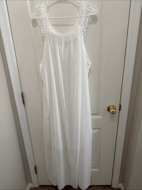 Women’s 3XL White Market Lace Maxi Nightgown Sleeveless Chiffon Overlay